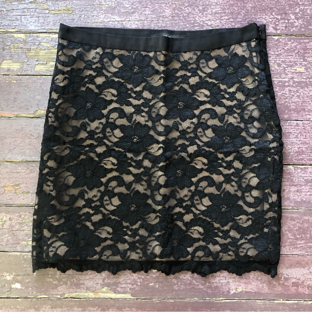 Donna Mizani Black Lace Mini Skirt L
